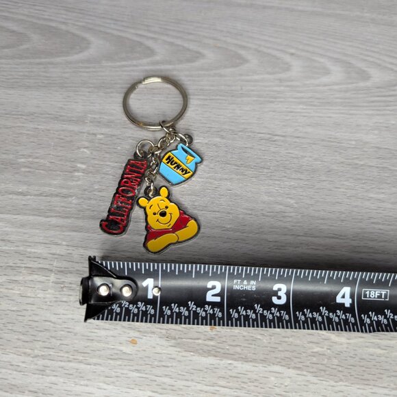 Disney Winnie the Pooh & California Key Ring - Picture 6 of 6
